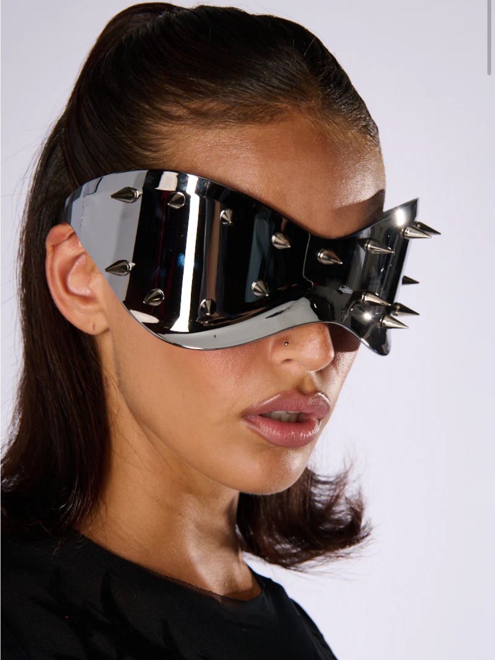 BACK UP STUDDED SUNGLASSES